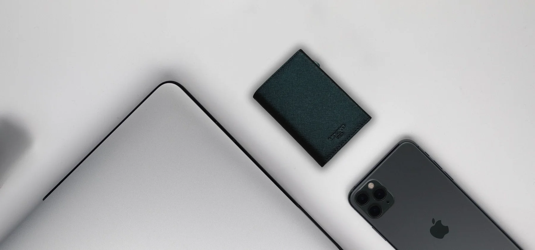 Moero: L'Eleganza in Tasca